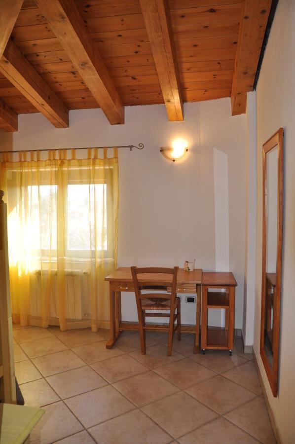 B&B Casa Ghiani Isili Екстериор снимка