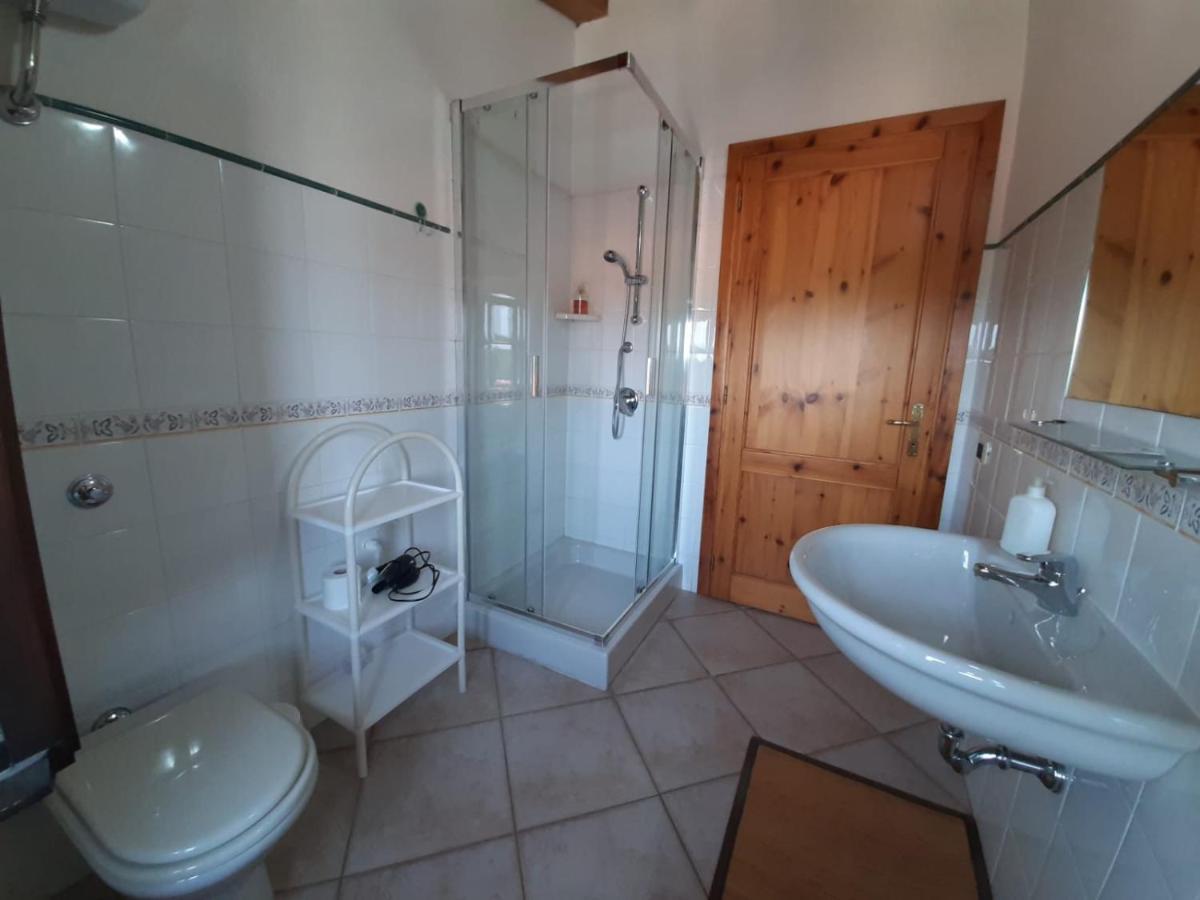 B&B Casa Ghiani Isili Екстериор снимка